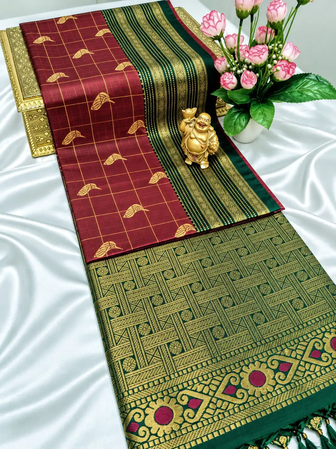 Kattam Leaf Jari Pallu Semi Kanchipuram Silk Saree